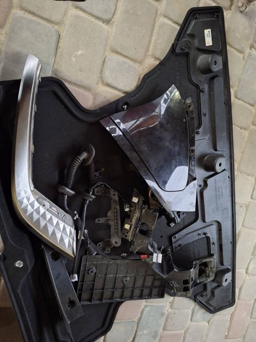 Лючок зарядного kia ev 6