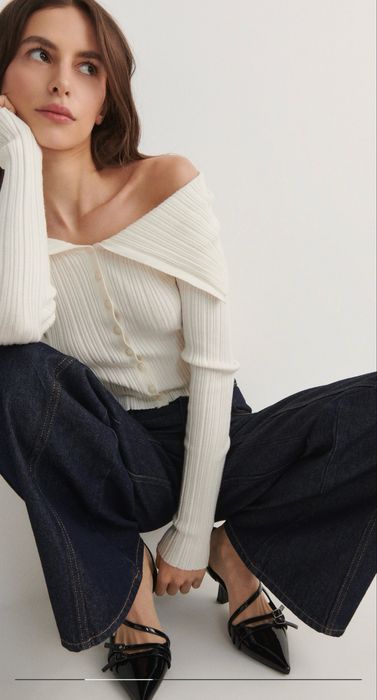 Кофта з відкритими плечима