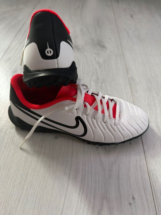 Buty szutrówki Nike rozmiar 37,5