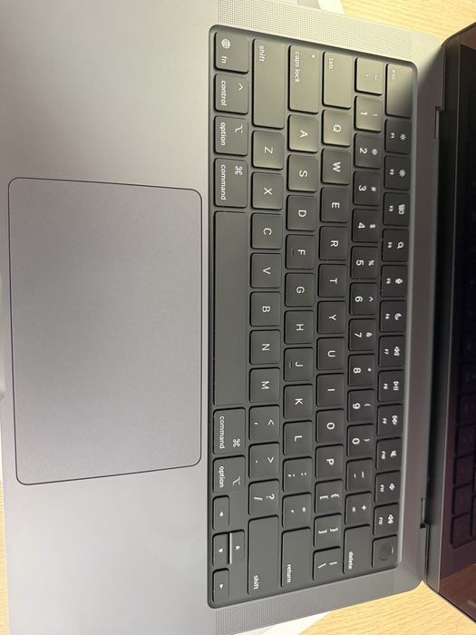 Apple MacBook Pro 14" Space Black M5 16/512 10CPU 10GPU (MDE04) 2025