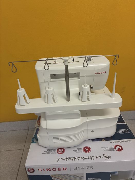 MÁQUINA DE COSTURA  overlock singer S14-78