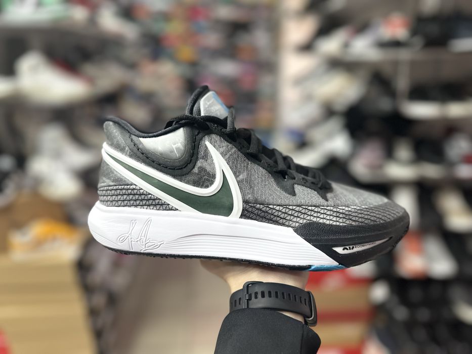 Кросівки Nike Kyrie 8 grey ( РОЗМІР 41, 43, 45,5 )