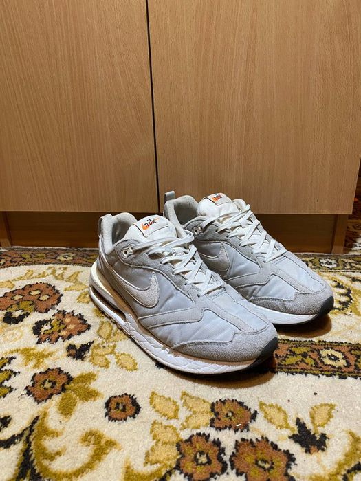 кроссовки Nike Air Max Dawn 42 розмір