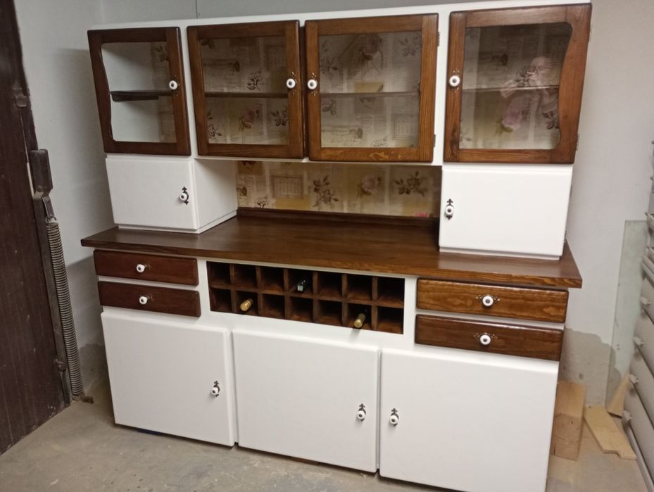 Kredens kuchenny do kuchni byfyj odnowiony