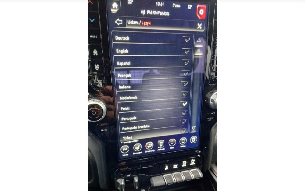 Polskie menu jezyk Uconnect5 dodge chrysler