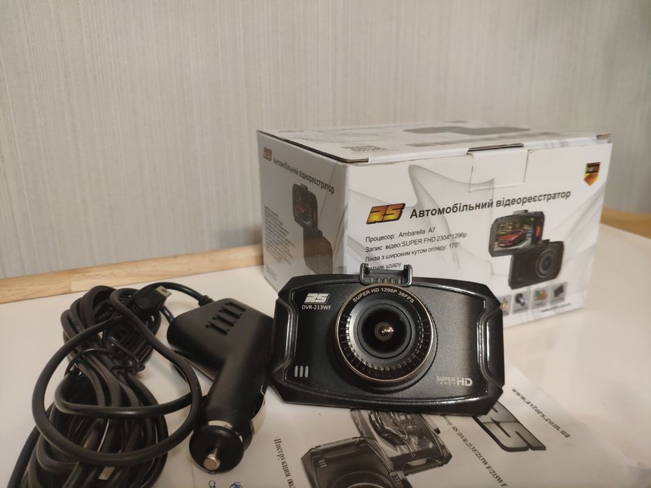 Видеорегистратор RS Dwr 213wf