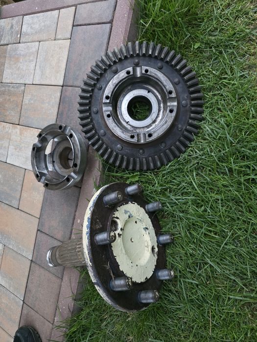 Części Ursus C-360. Mechanizm różnicowy Zwolnica  , tryby skrzynia ,