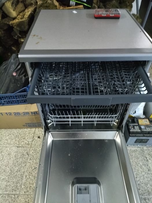 Máquina de lavar loiça Beko (Para peças)