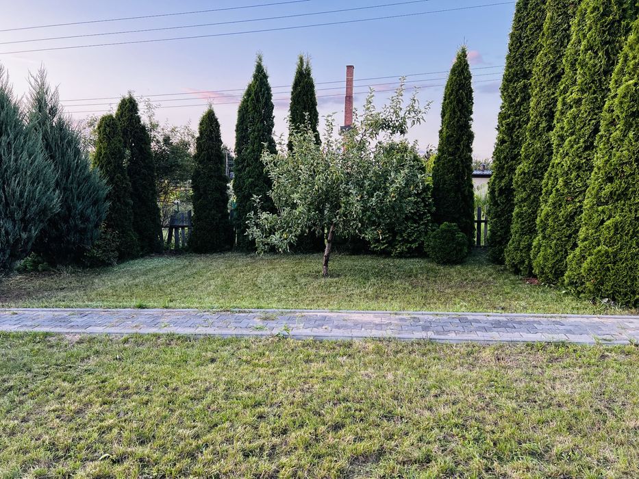 Sprzedam ogródek działkowy – 3,3 ara, z altanką i garażem.