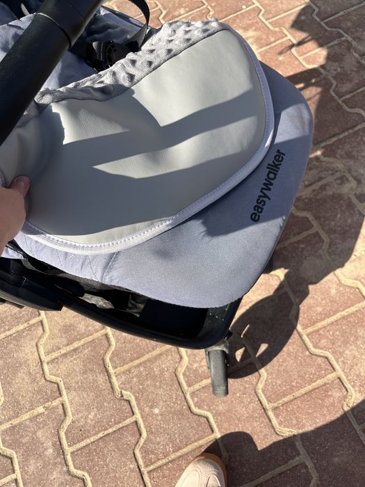 Easywalker Jackey Steel Grey Spacerowy, wozek podrożny do samolotu