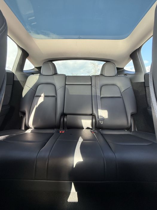 Тесла model Y 2022 Dual motor