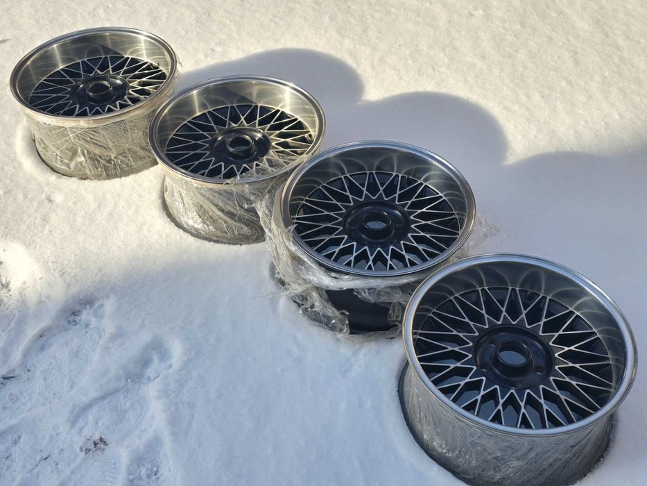 Культовые диски с полкой Rial A8517 Диски 5X120 R17 ET13