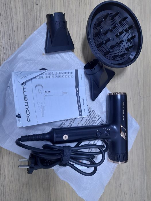 Фен Rowenta HY8310F0 NANO