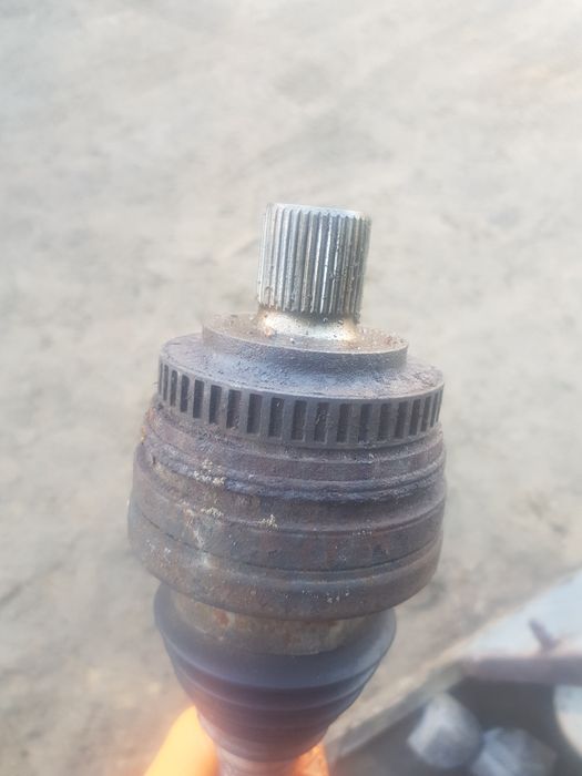 Półośki tył 4-motiom syncro  sharan/alhambra 2.8 vr6