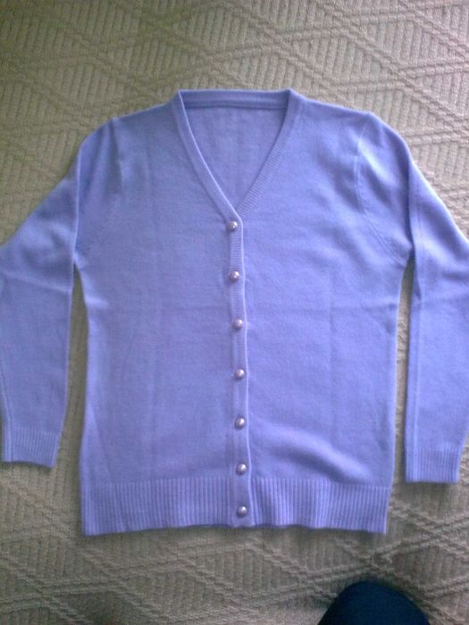 Nowy fioletowy sweterek