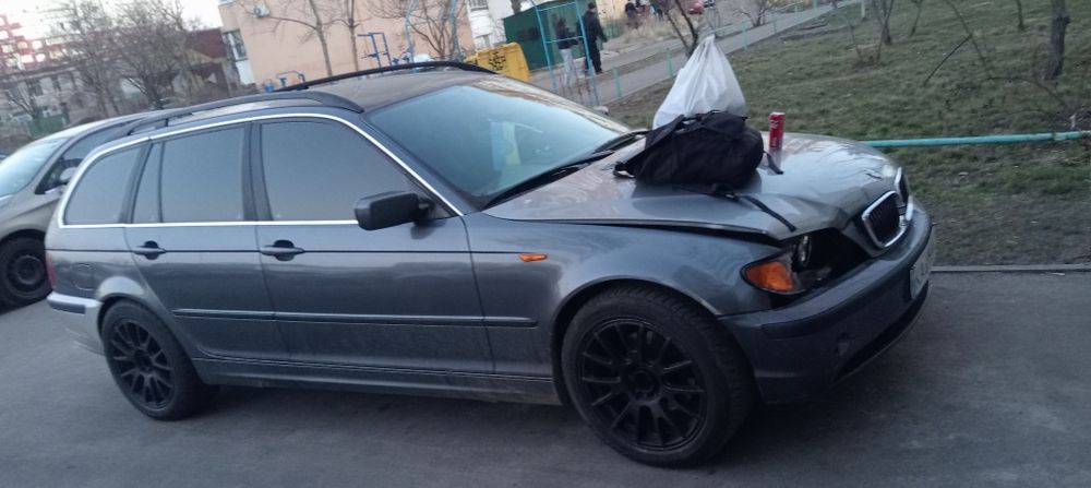 Продам БМВ Е46  2001г