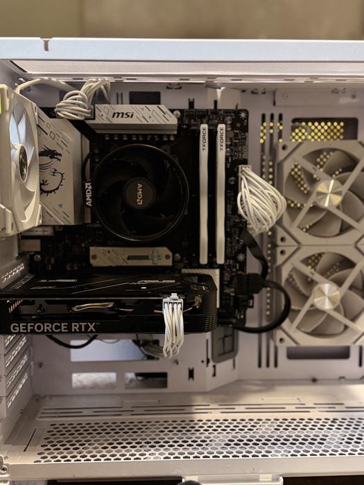 PC Gaming — Ryzen 5 7600 + RTX 4060 + 32GB DDR5