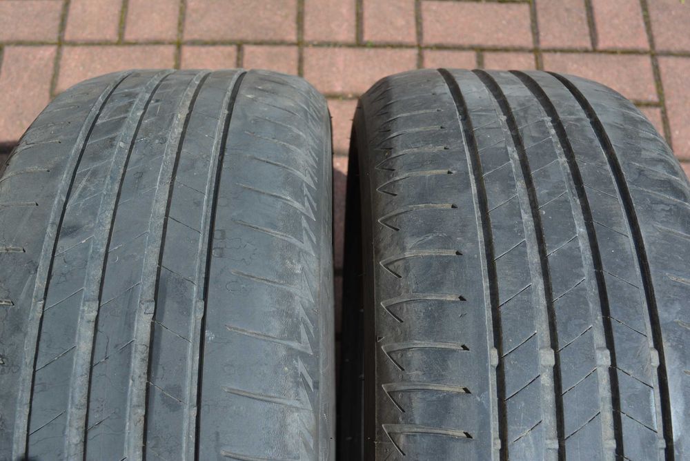 2x 225/55/17 Bridgestone Turanza T005