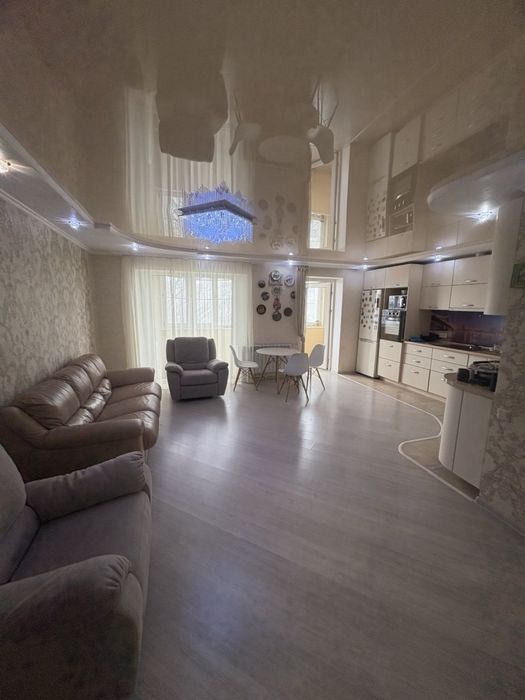 Продам 3-х кімнатну квартиру