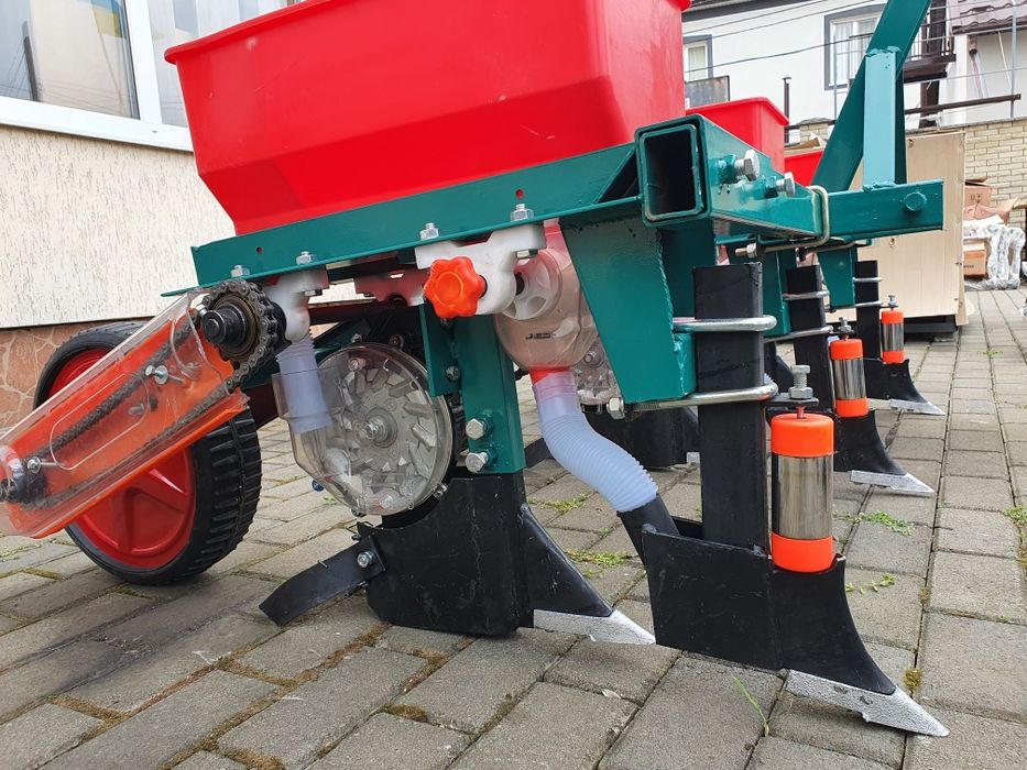 Сіялка 3 ряд. зернова до трактора