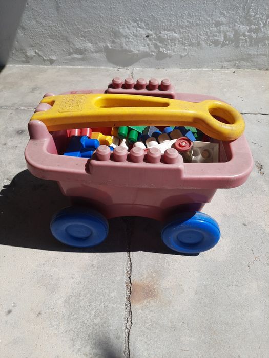 Brinquedo Lego grande