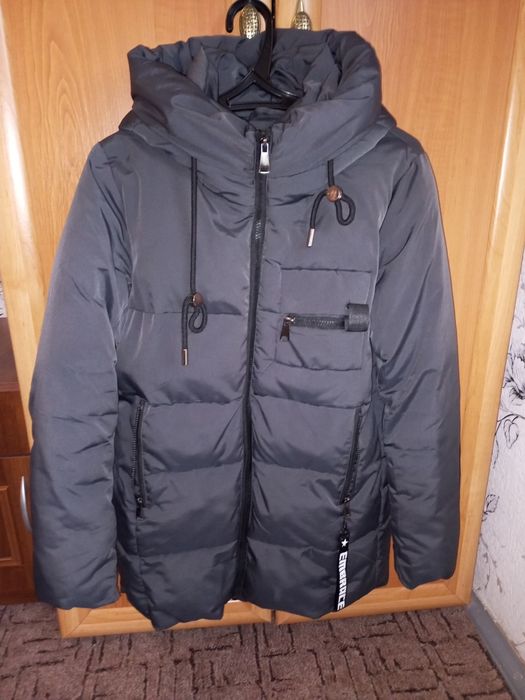 Жіночий пуховик куртка