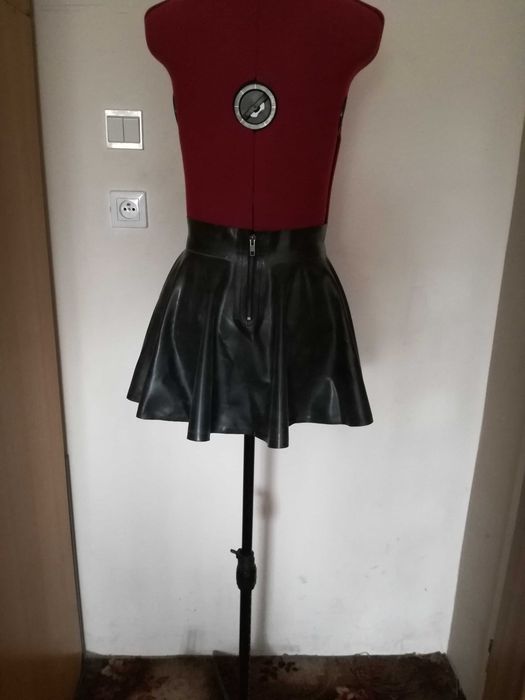 Latex 100% spódniczka , r  M , latex nie chlorowany ,grubość 0,40mm