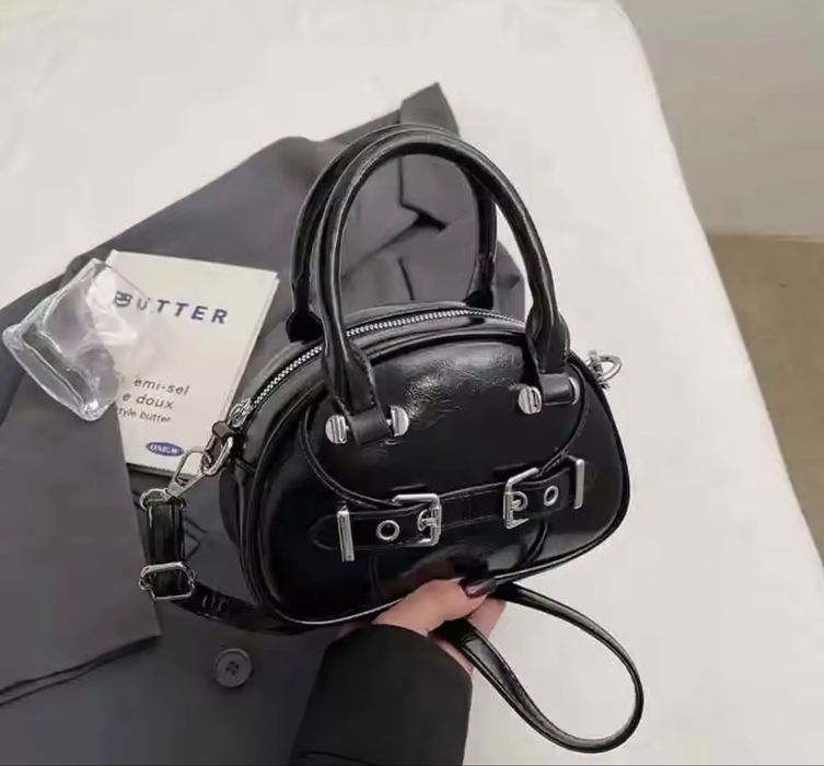 Лакова сумочка y2k