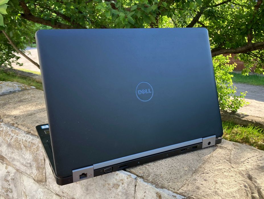 Dell Latitude E5570 ( 15.6 FHD/ i7/ 16Gb/ 256SSD/ AMD Radeon)