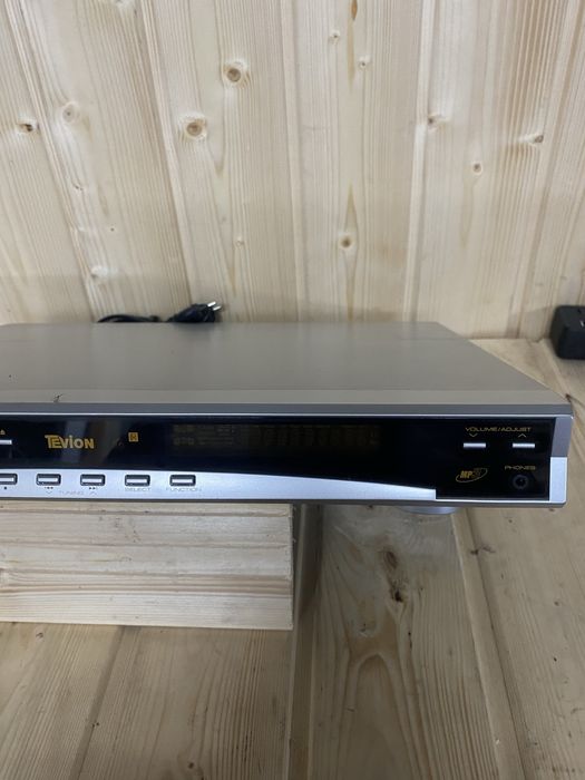 Odtwarzacz DVD Tevion DR-108 – uszkodzony