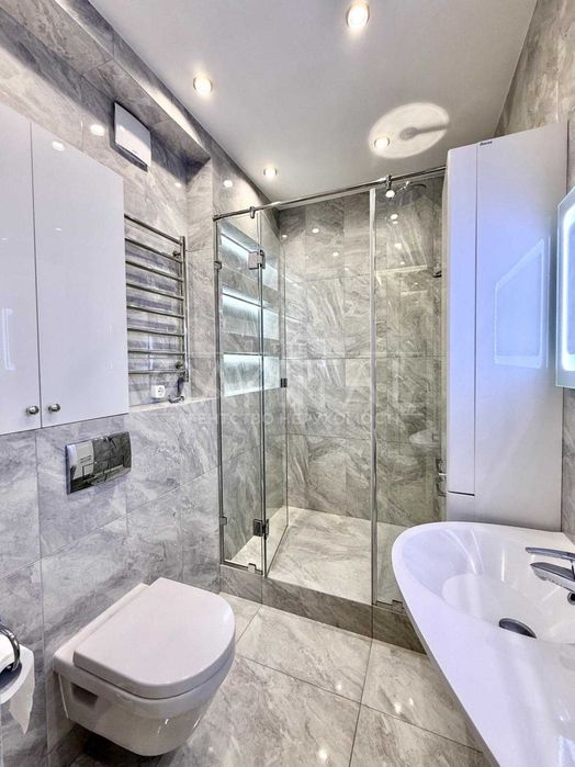 Оренда двоповерхової квартири в ЖК Повітрофлотський квартал Шолуденка