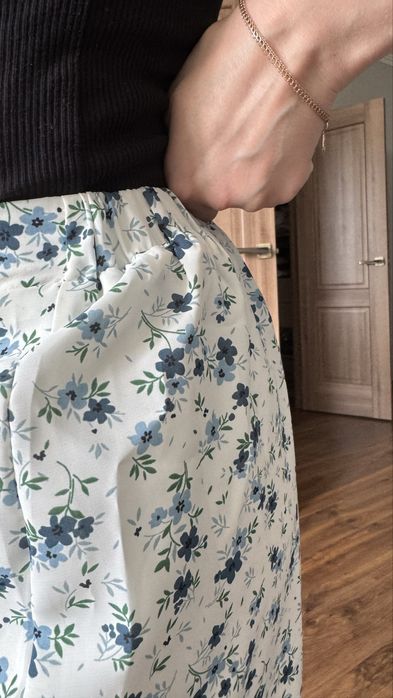 Спідниці літні. розмір м