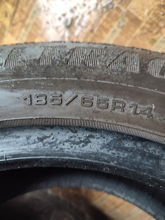 Zestaw dwóch opon 14 cali.