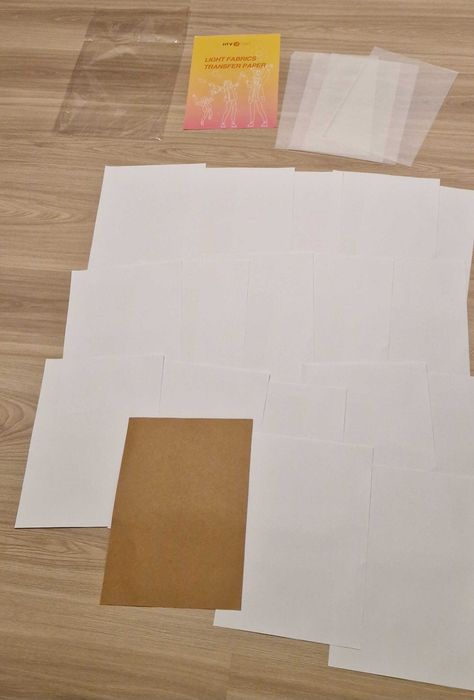 Papier Transferowy A4 do jasnych tkanin, 17 Arkuszy, HTVRONT