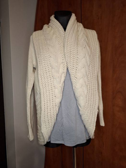 Sweter kardigan warkocz