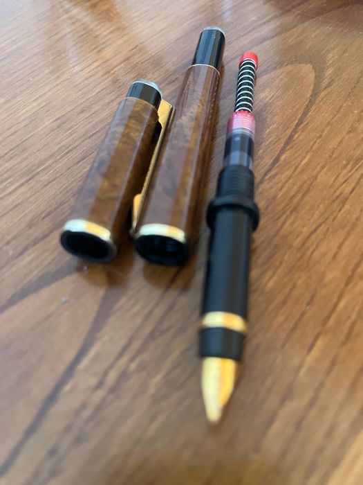 Caneta de aparo Lecce, tinta permanente.