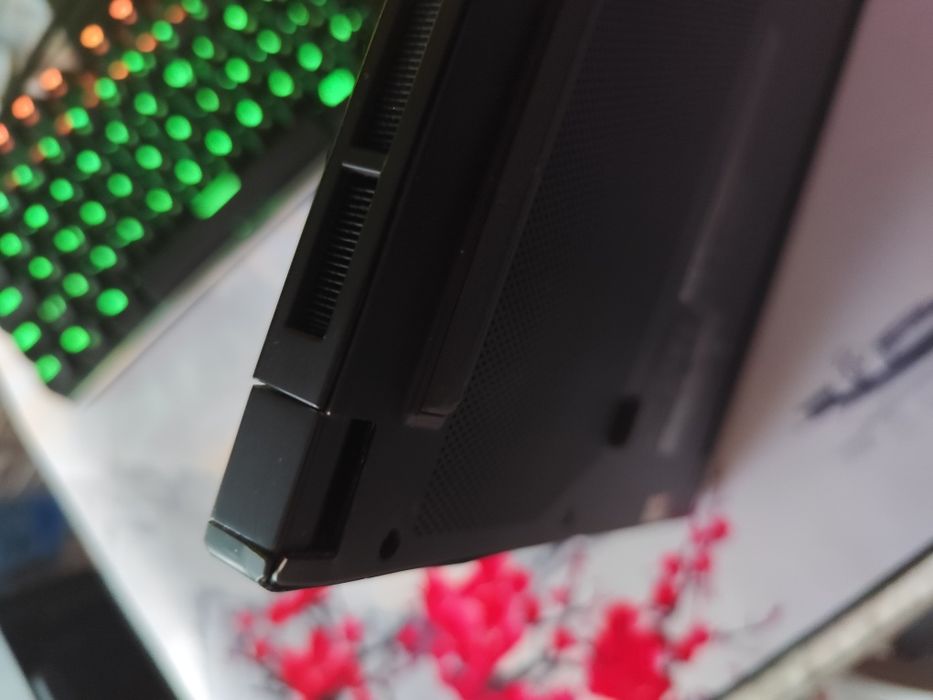 Ноутбук MSI gs66 Stealth