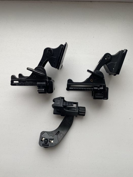 Кріплення для приладу нічного бачення Rhino Mount