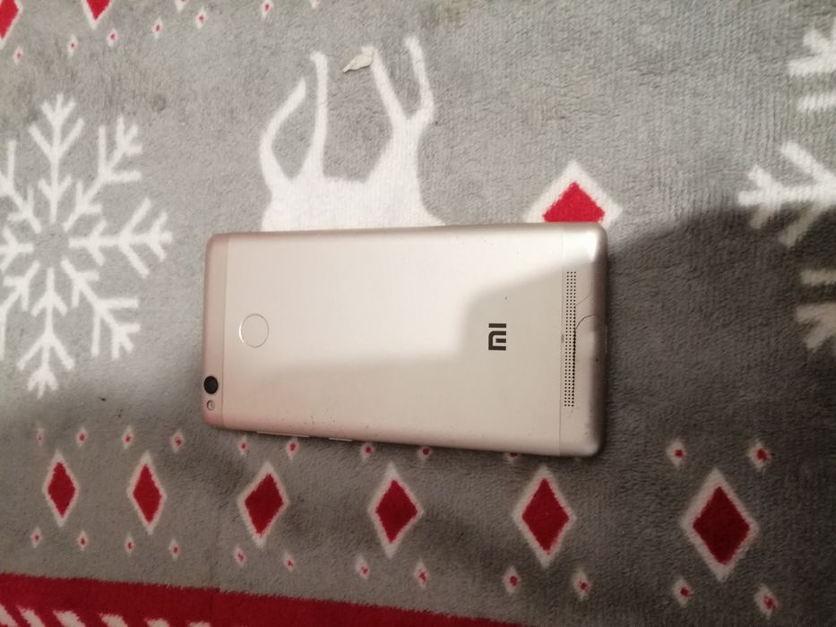 Продам телефон redmi 3s