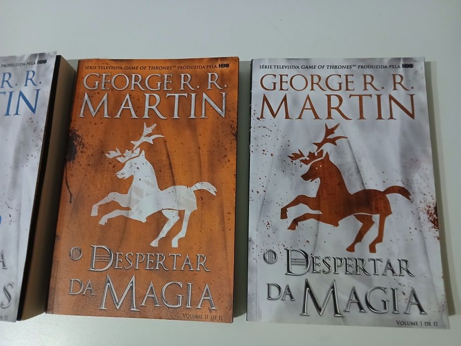 Coleção de livros As Crónicas de Gelo e Fogo