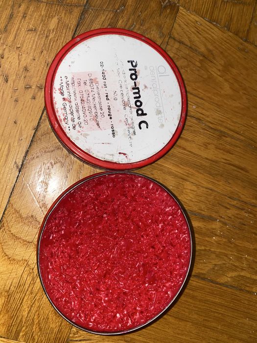 Зуботехнический инструмент и материал