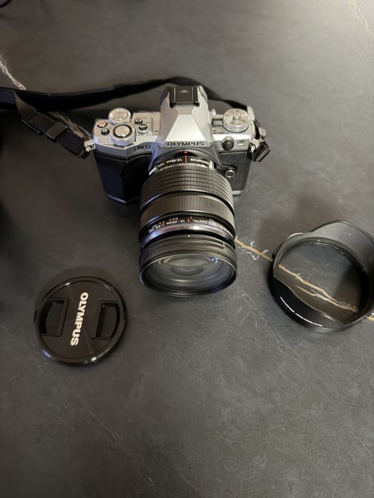Olympus O-MD E-M5 Mark II, lente 12-40mm 1:2.8 PRO