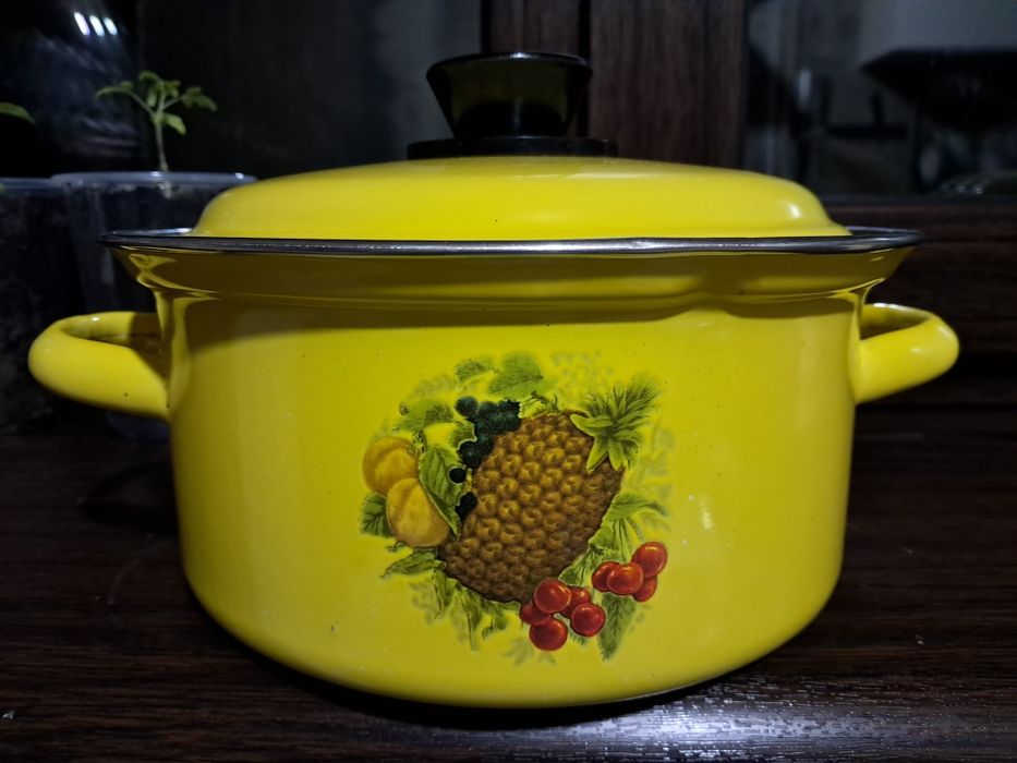 Каструля часів СССР на 2,3 літри