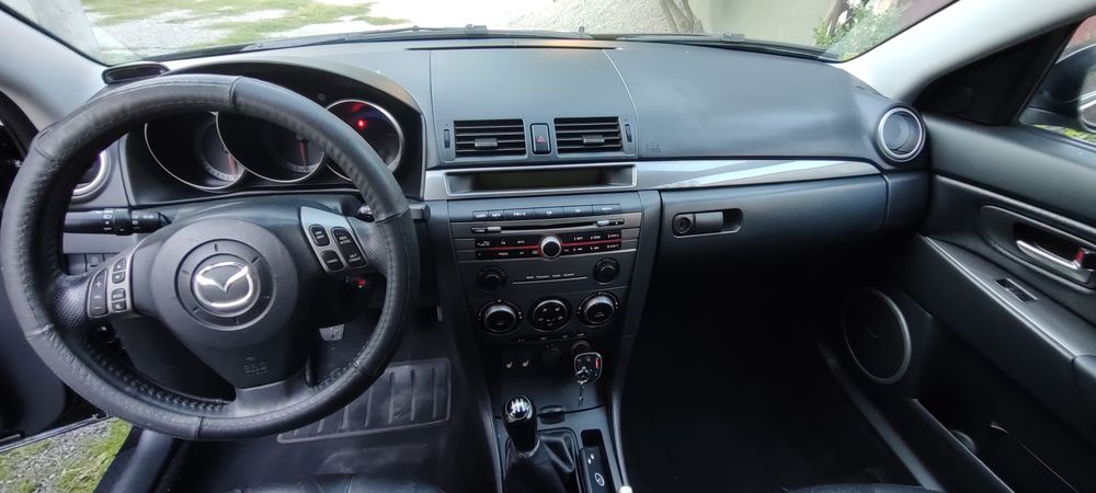 Mazda 3 дизель 1.6