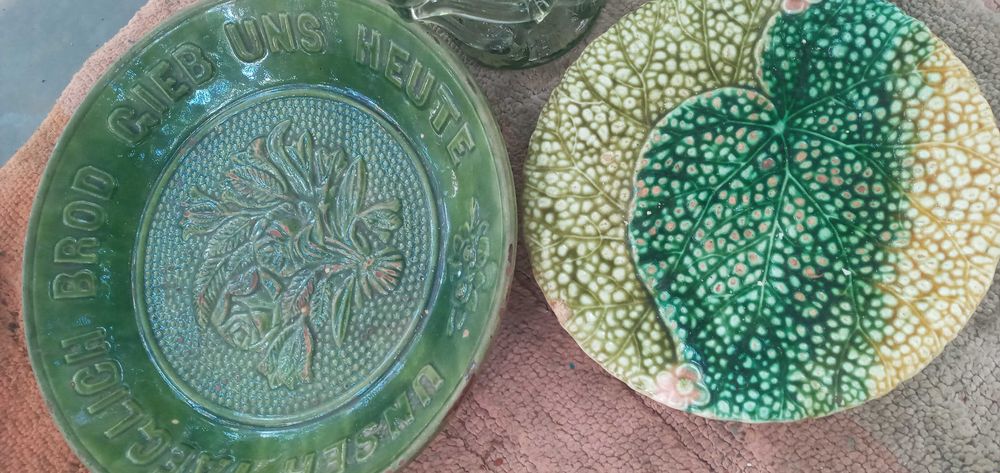 Тарелки старые Вазочка Чашки