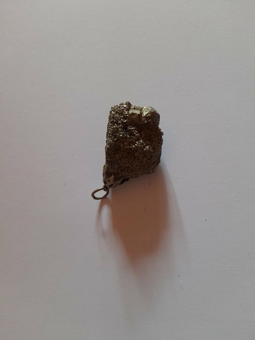 Пірит - підвіс. Розміри 3,5 см × 2,5 см