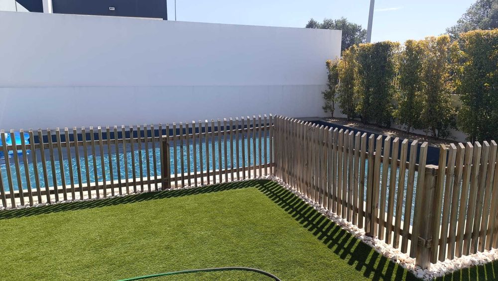 Cerca de Madeira Completa c/ Portas – Jardim/Piscina