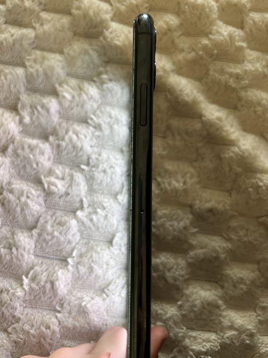 Iphone 11 pro max 256 72% акб