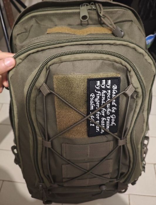 MOCHILA tática/campismo 60L/40L EXPANSÍVEL - usada somente 1 vez