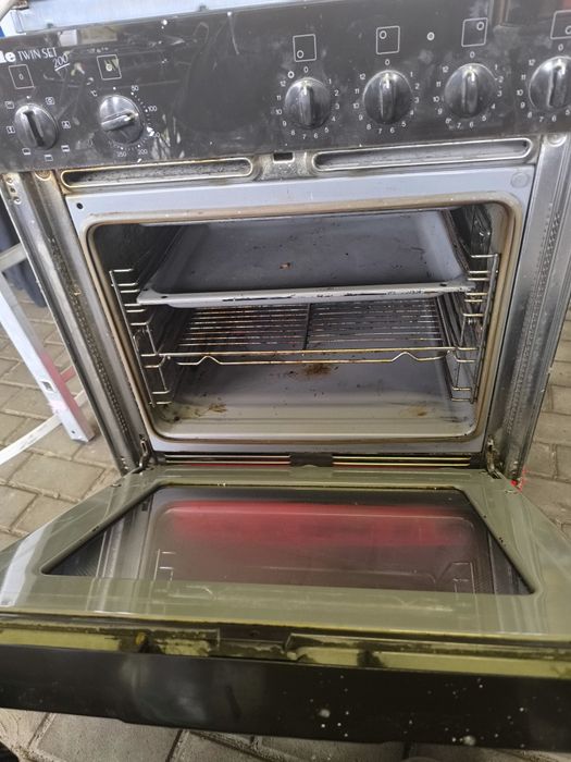 Miele twin set 200 Piekarnik elektryczny z płytą do zabudowy